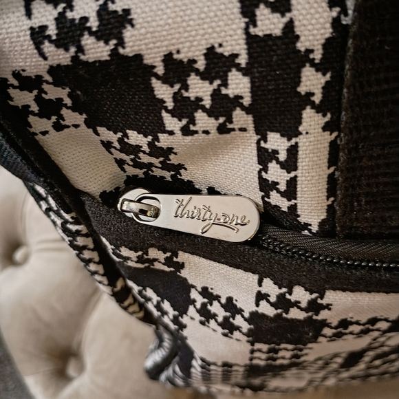 THIRTY ONE Away For The Weekend, Houndstooth Plaid, NWOT, Black And White - Picture 2 of 11
